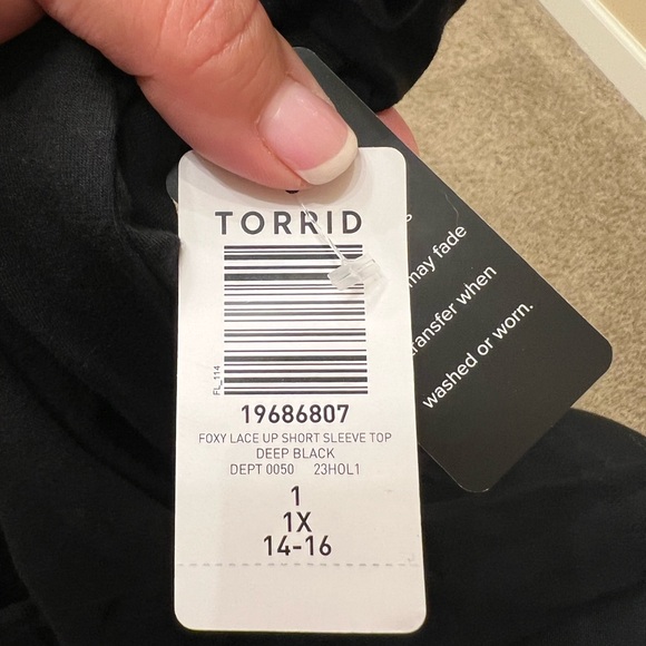 Torrid lace up foxy tee - Picture 3 of 3